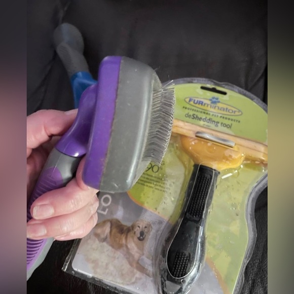 Dog grooming bundle brushes, combs, sprays deodorizer Hempz Dermallay NEW SEALED - Picture 8 of 10